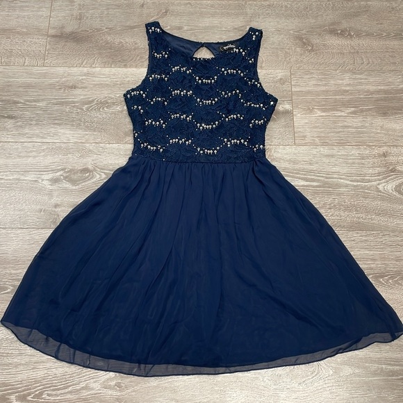 NWT Speechless Navy Cocktail Dress Lace Sequin Cutout Back Detail Chiffon 3 - Picture 8 of 16